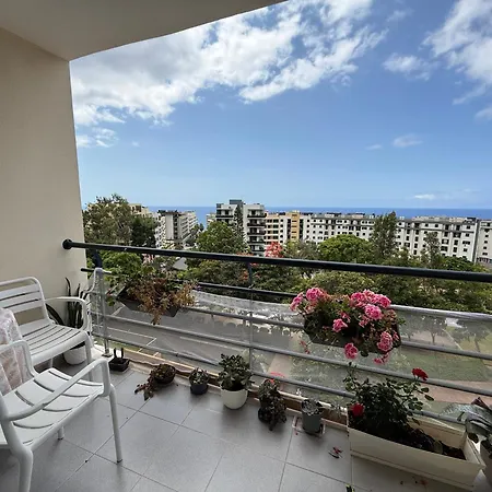 Your Peaceful In Funchal, Enjoy Garden & Sea アパート *